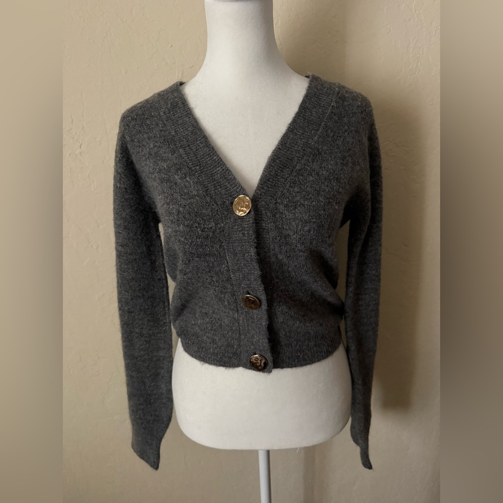 Grey fuzzy cardigan - Picture 2 of 6